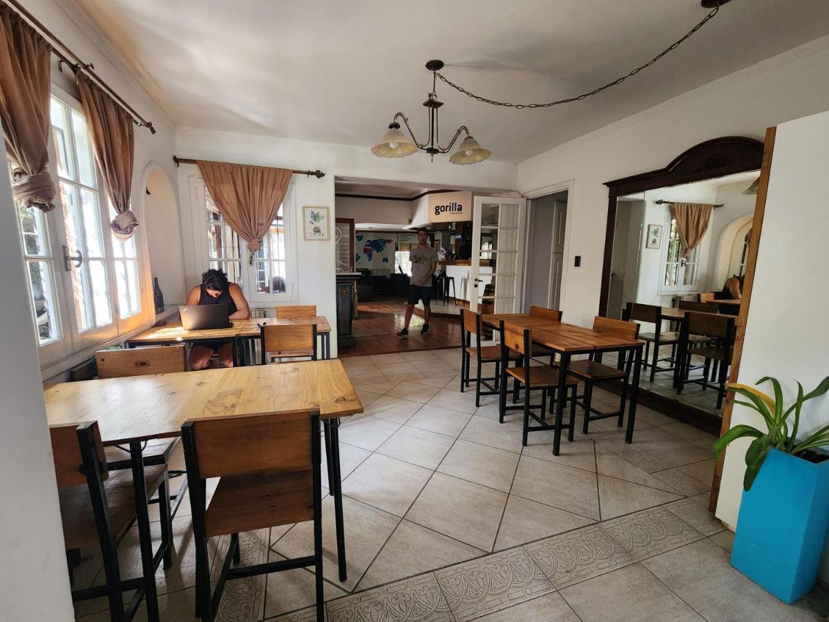 Gorilla Hostel Mendoza Ngoại thất bức ảnh
