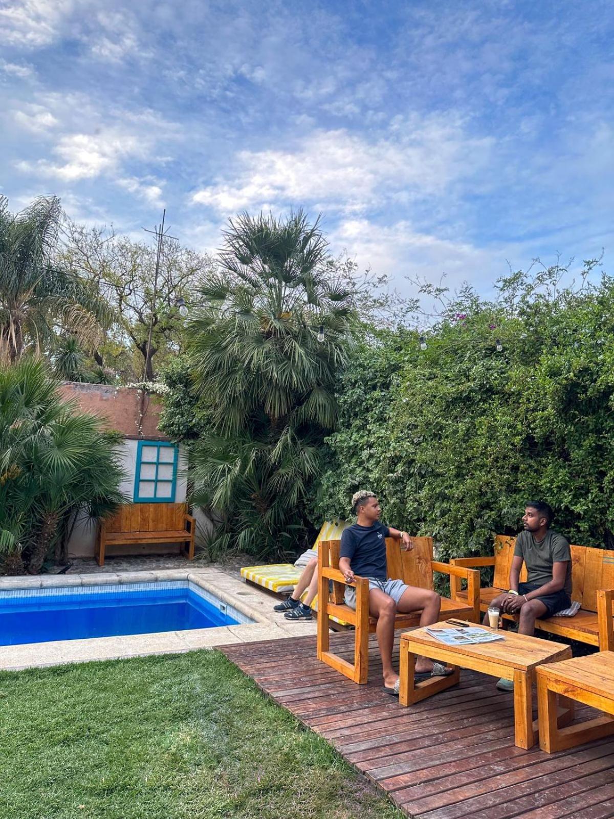 Gorilla Hostel Mendoza Ngoại thất bức ảnh