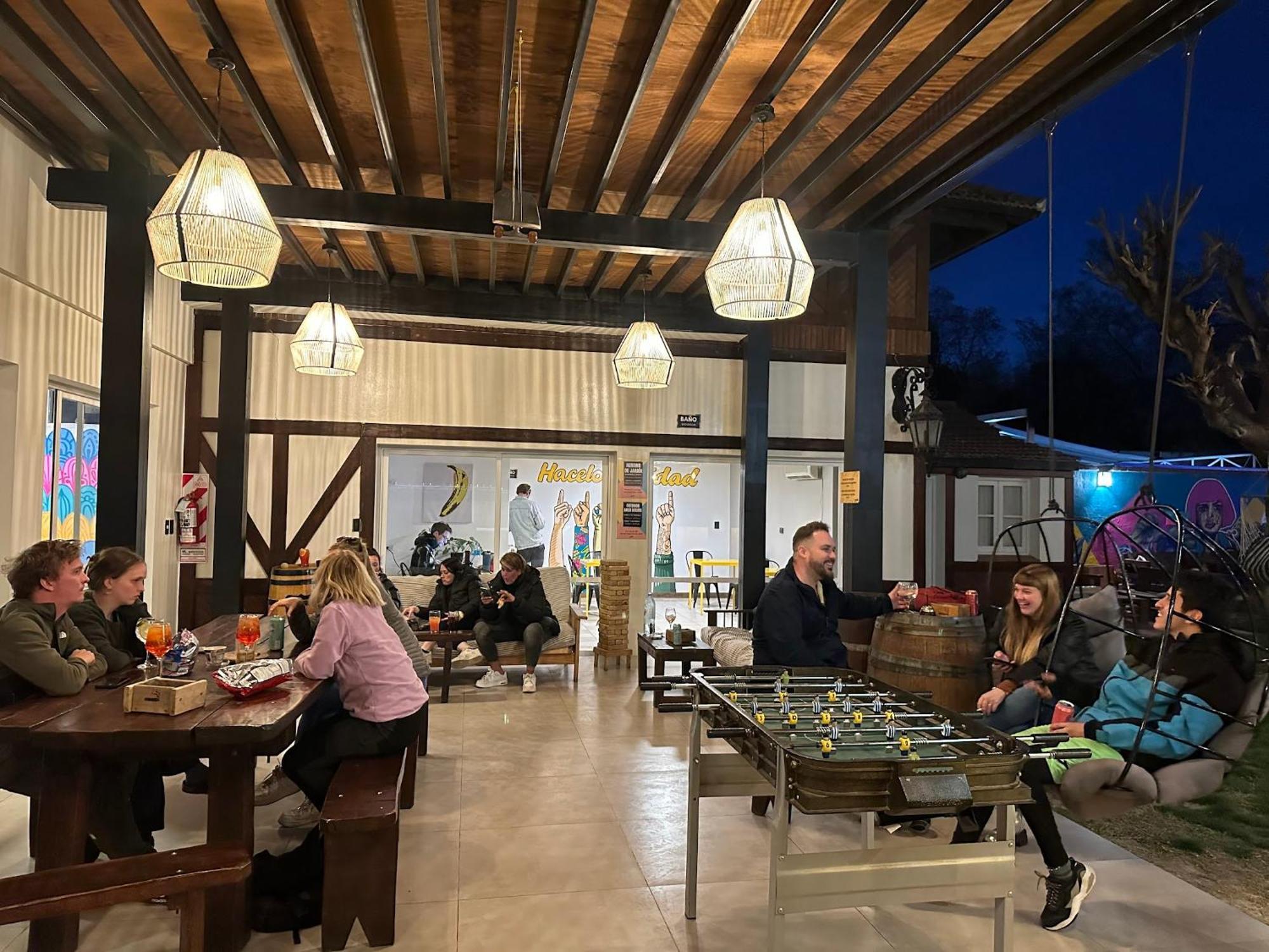 Gorilla Hostel Mendoza Ngoại thất bức ảnh