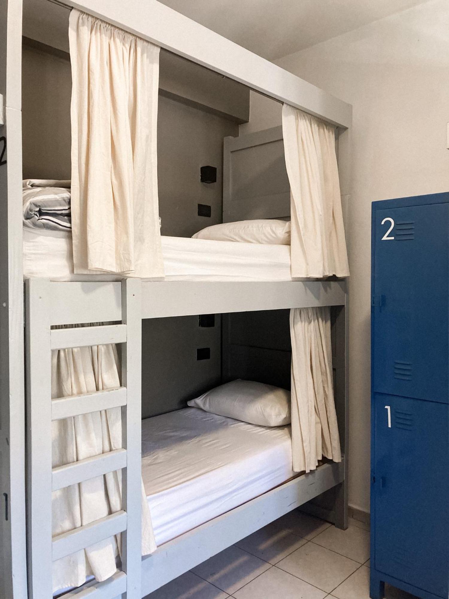 Gorilla Hostel Mendoza Ngoại thất bức ảnh