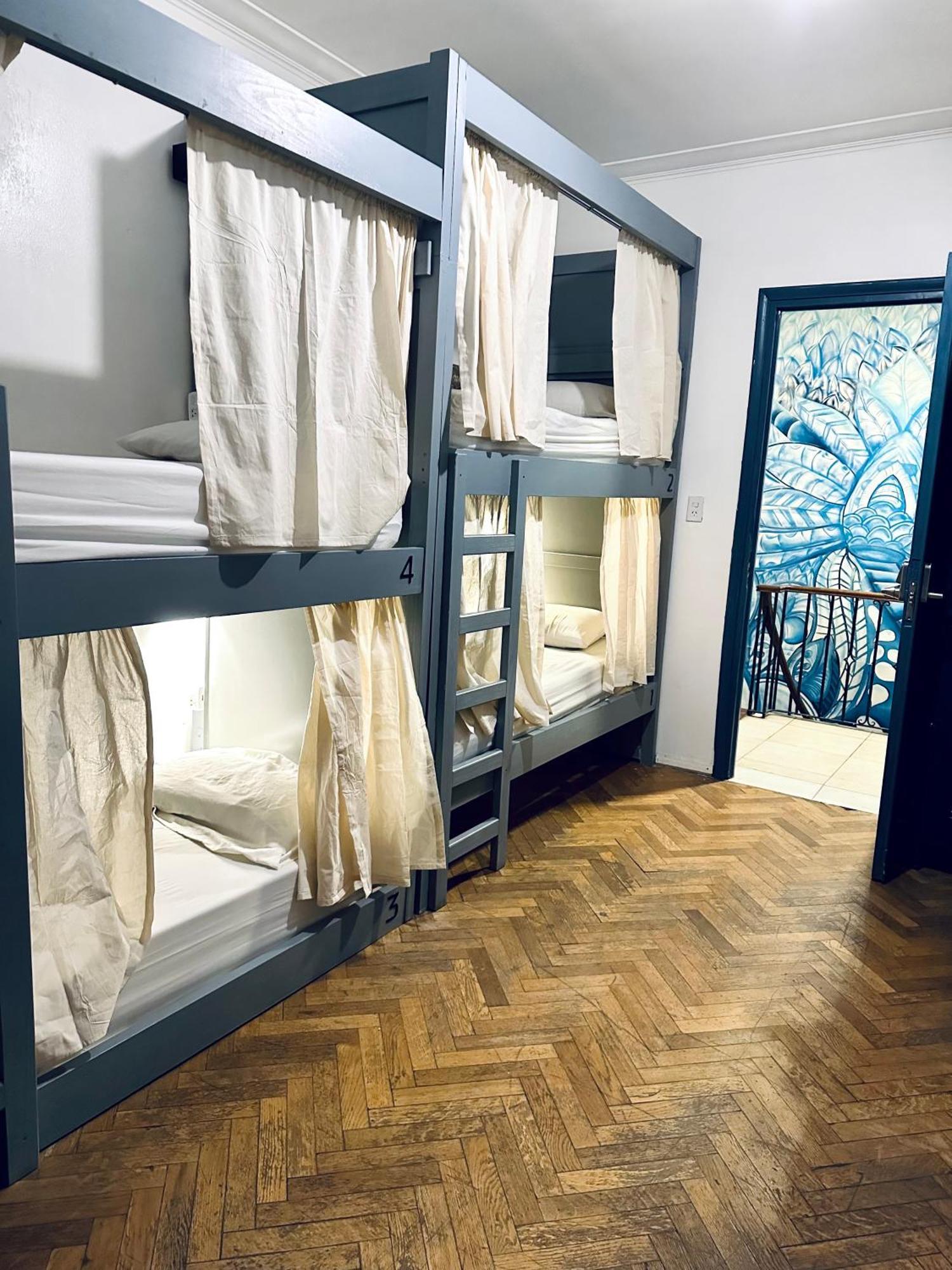 Gorilla Hostel Mendoza Ngoại thất bức ảnh