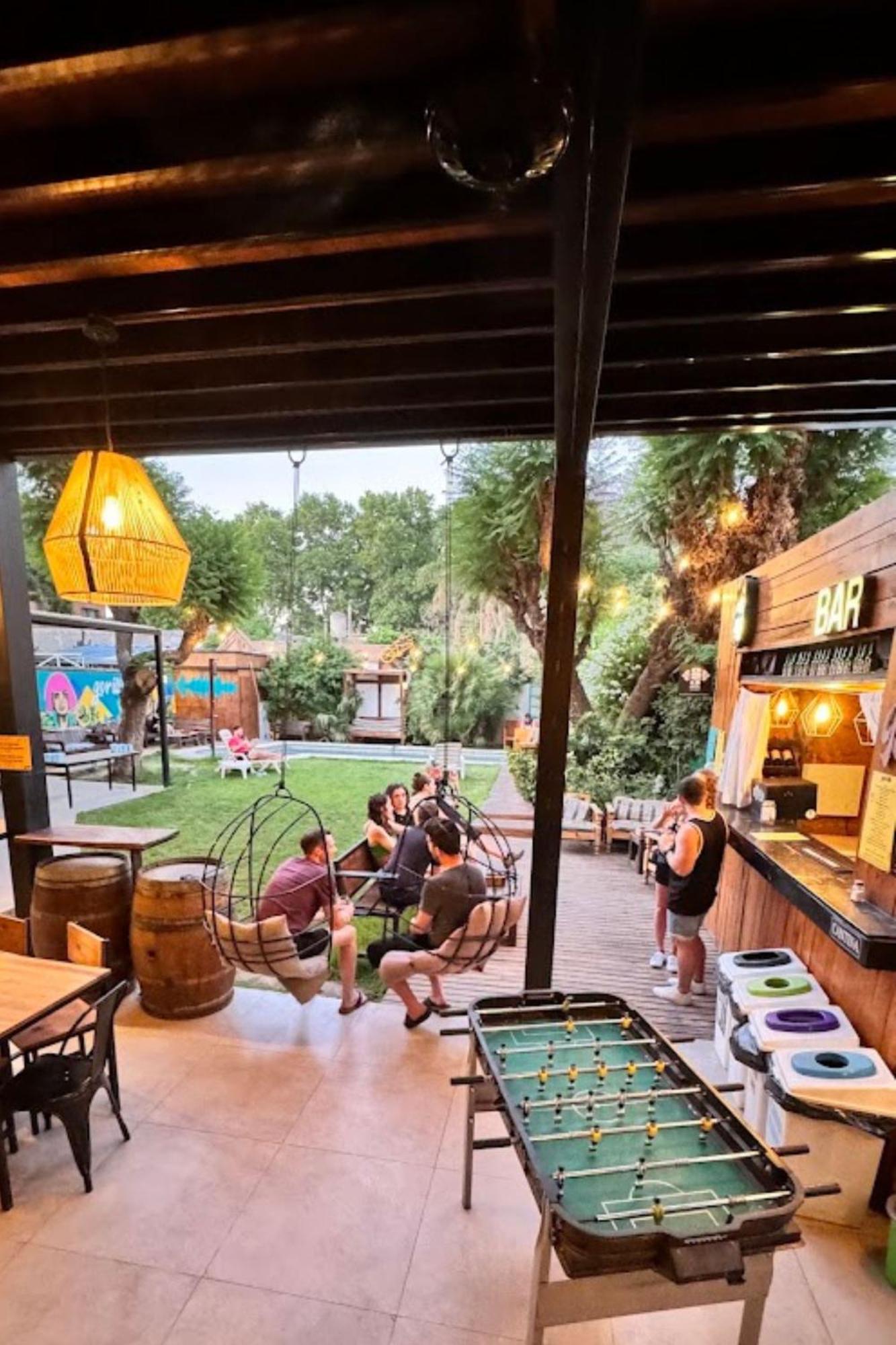Gorilla Hostel Mendoza Ngoại thất bức ảnh